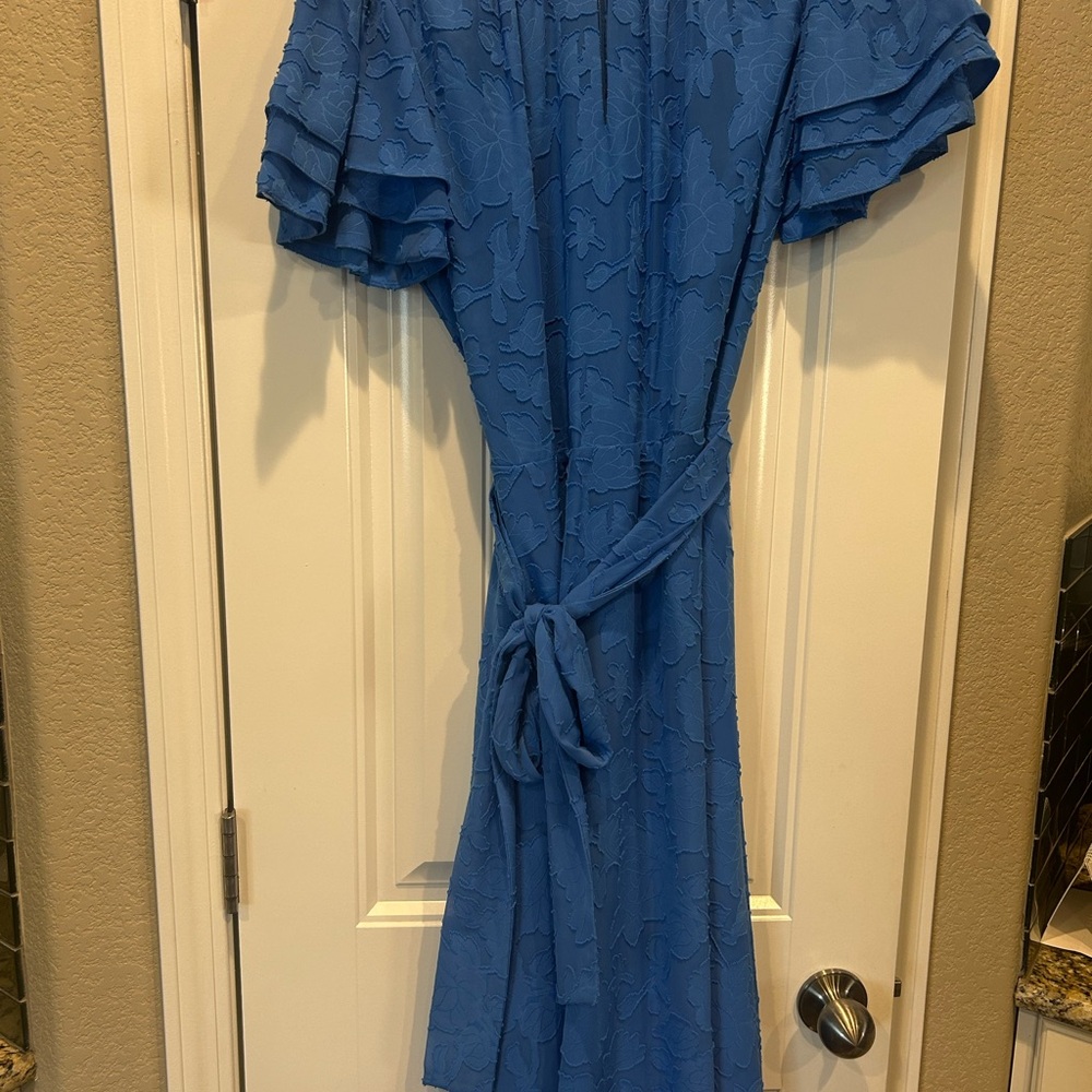 Tahari Blue Off-the-Shoulder Midi Dress
Price dropped has to go!